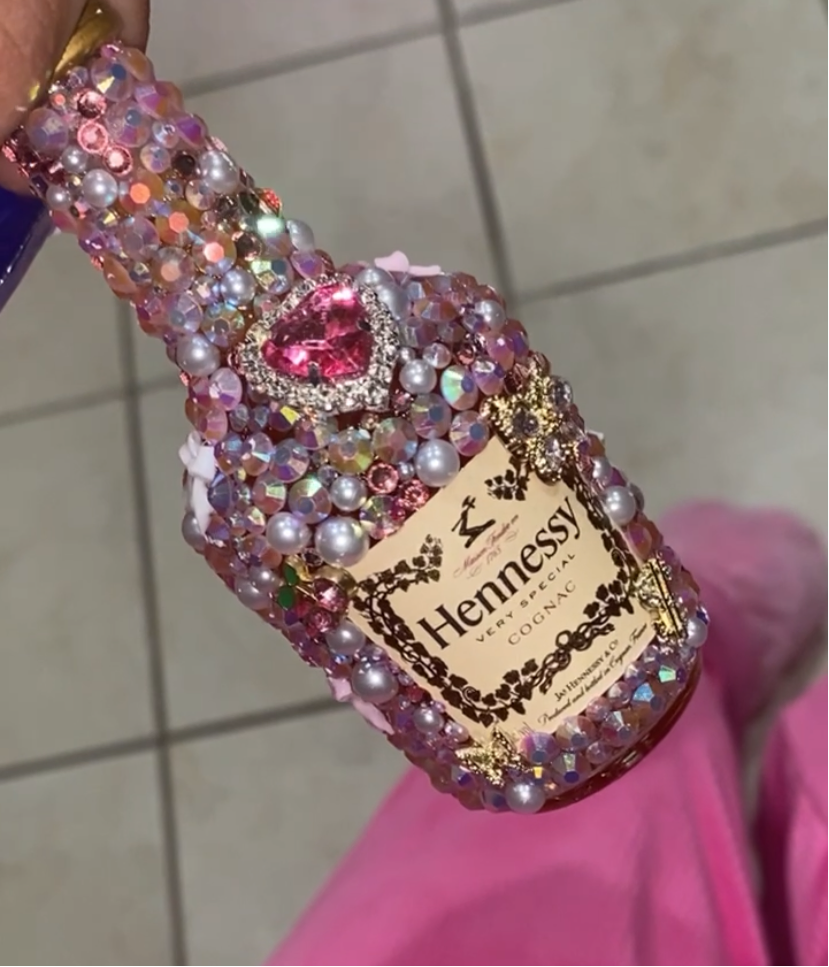 EMPTY henny shot