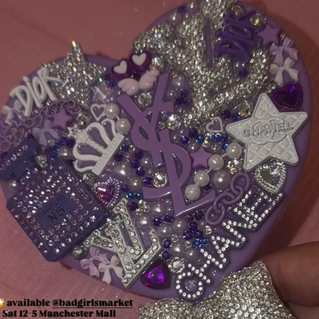 𝐋𝐮𝐱𝐮𝐫𝐲 𝐌𝐢𝐫𝐫𝐨𝐫 🌟